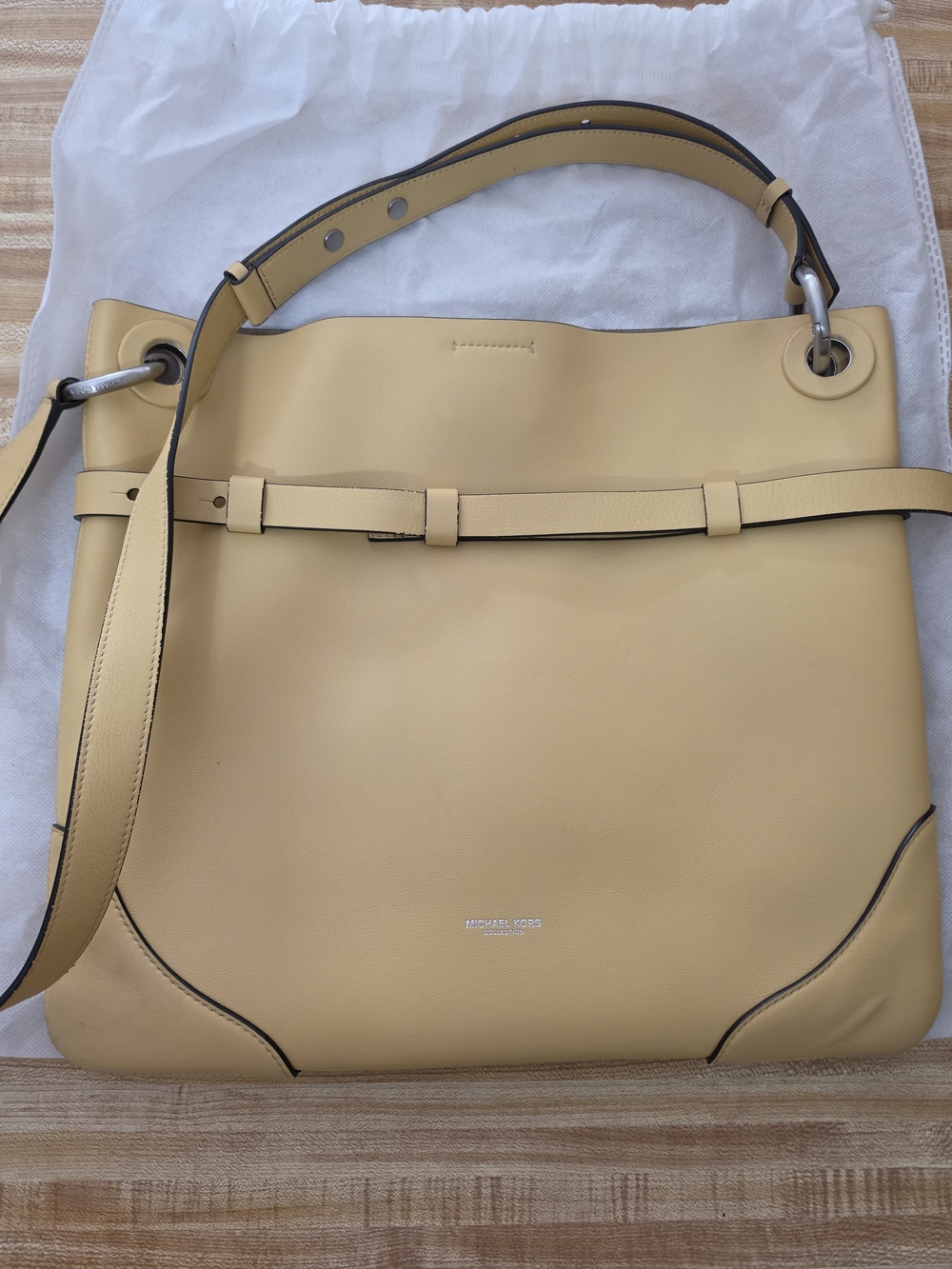 Michael Kors Collection - Picture 2 of 7